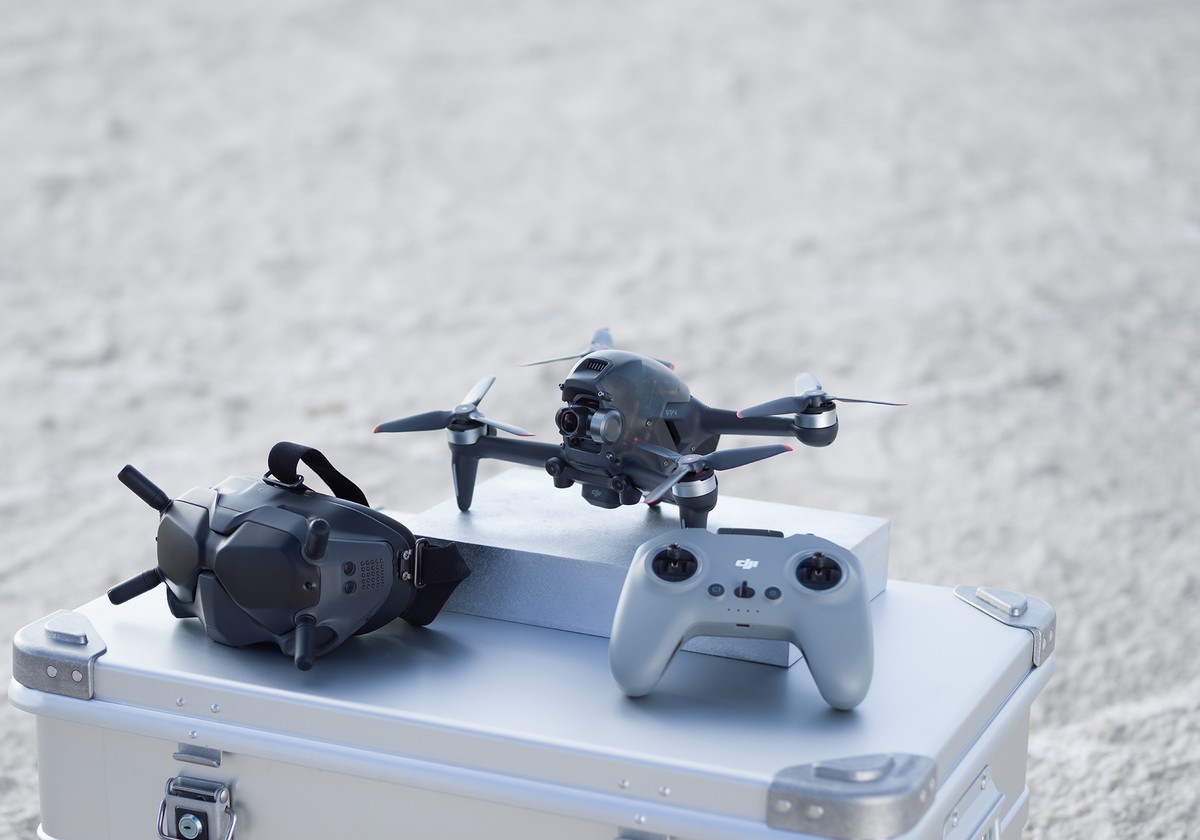 DJI FPV Drone Combo Kit