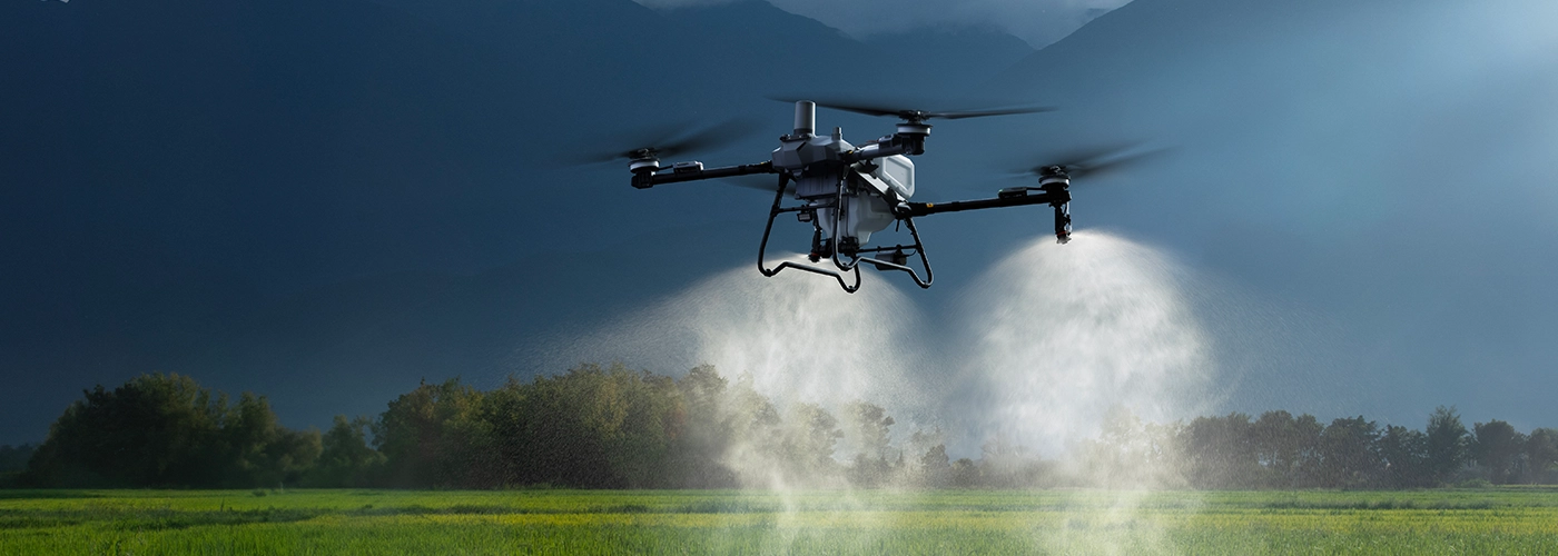 DJI_AGRAS_T100_-_the_flagship_for_large-scale_operations
