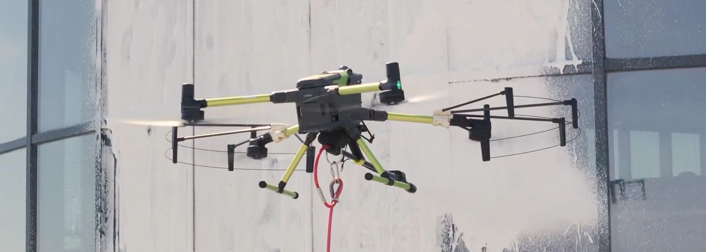  DCS_-_Wlasne_komponenty_i_konstrukcja_systemu_drone_cleaning_solutions_mycie_elewacji_dronem