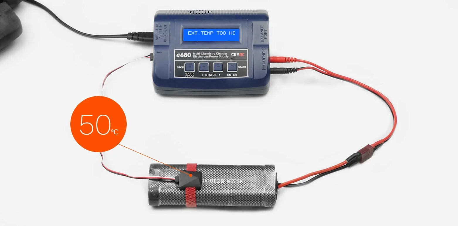 SkyRC e680 charger