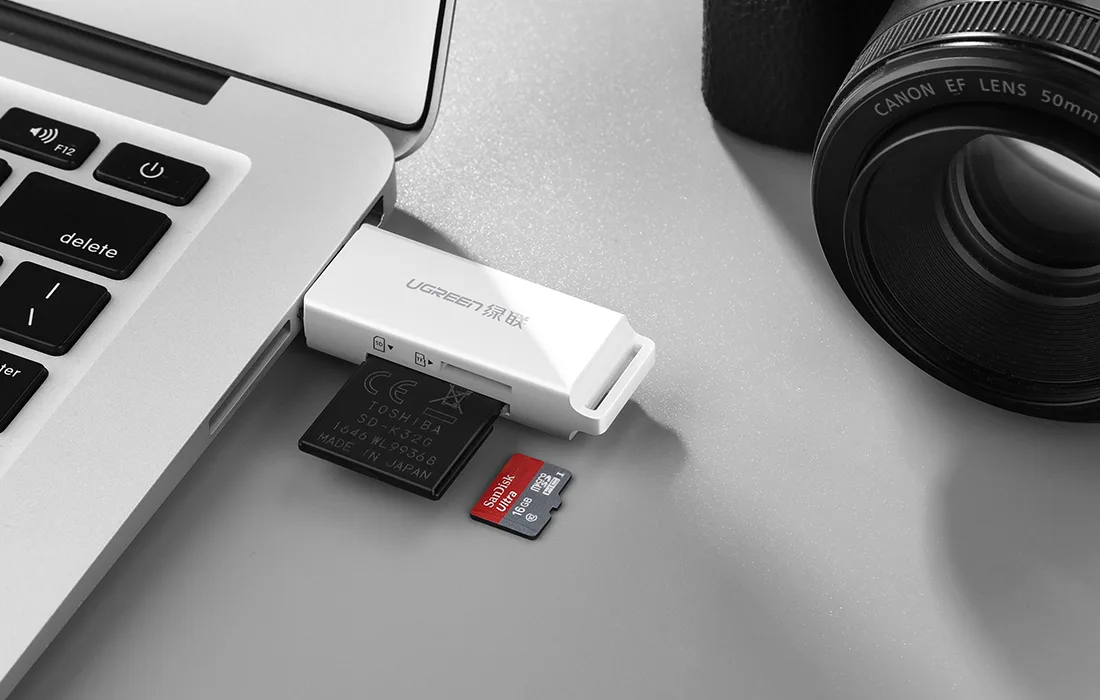 UGREEN CM104 Czytnik kart pamięci SD/microSD USB 3.0 (czarny)