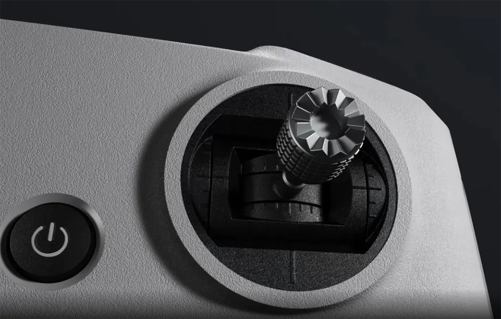 Kontroler DJI RC z portami i przyciskami