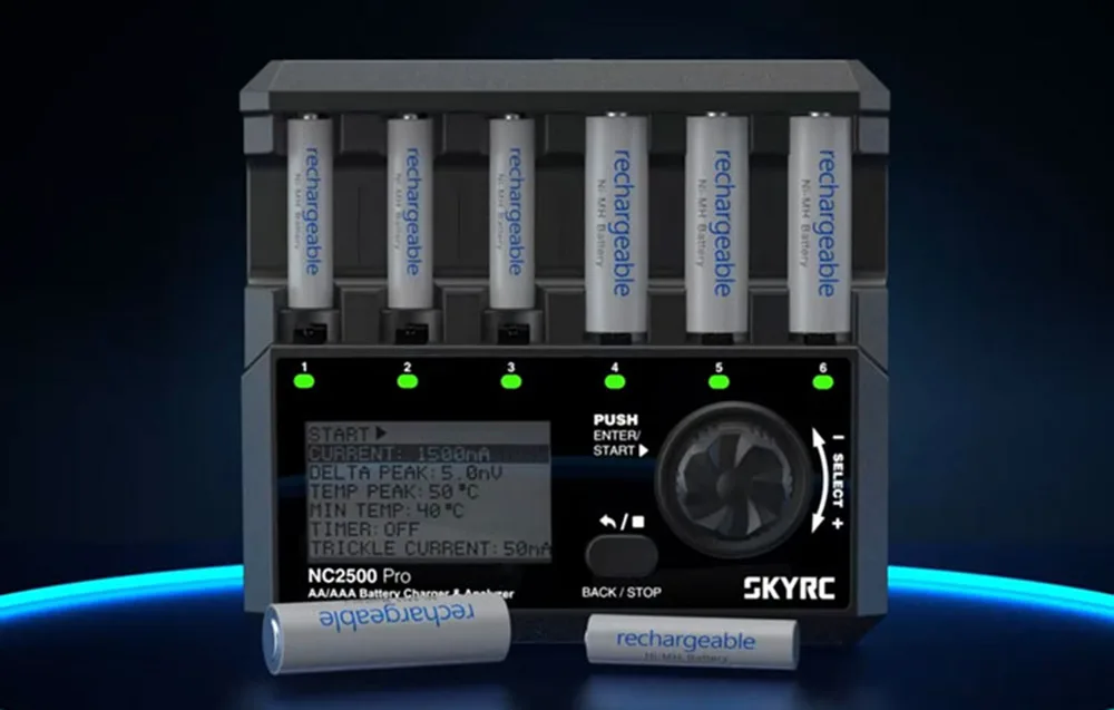 Ładowarka SkyRC NC2500 Pro AA / AAA
