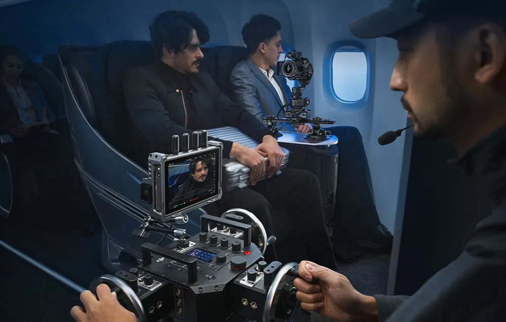 DJI Ronin 4D Flex z kablem przedłużającym