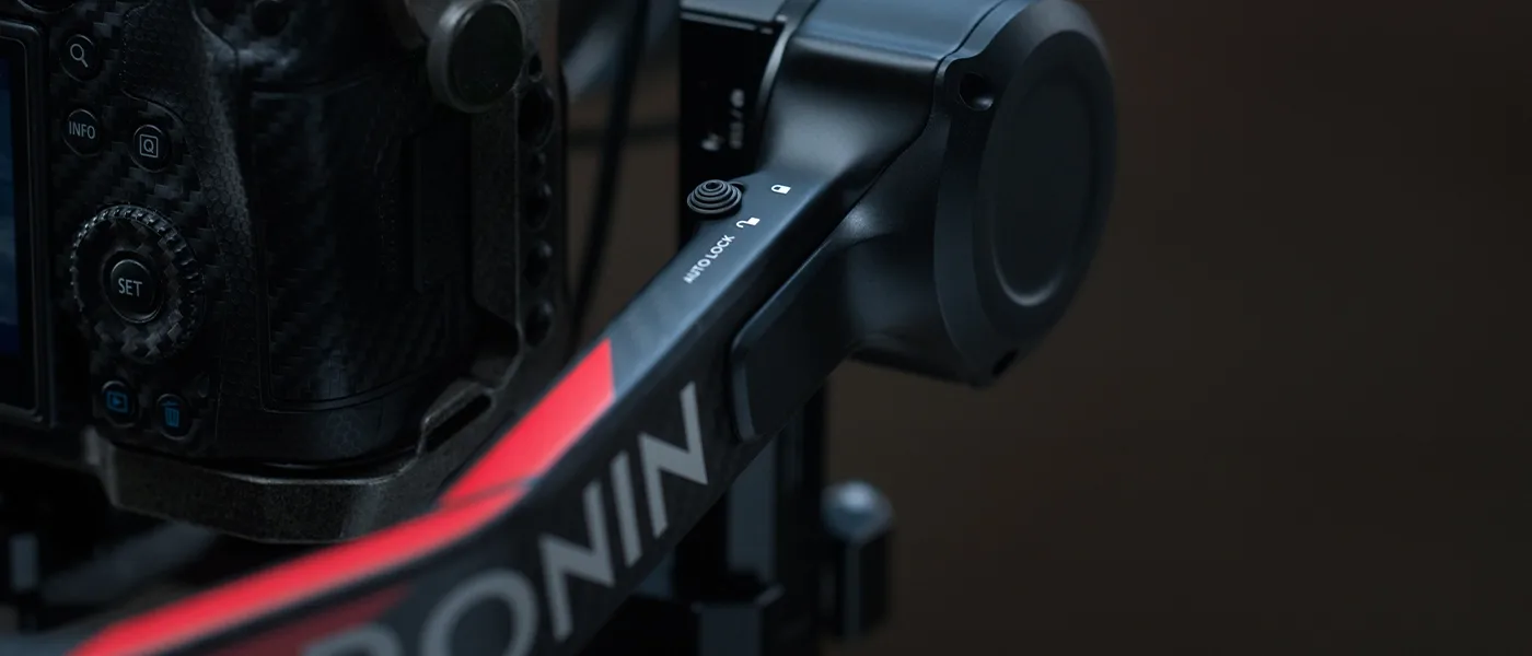 DJI RS4 PRO - Inteligentne sterowanie ostrością