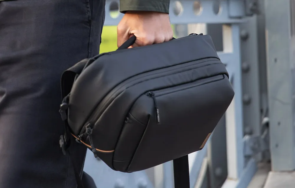 PGYTECH OneGo Solo V2 10L camera shoulder bag (black)