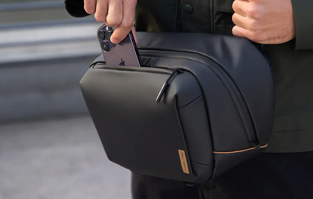 PGYTECH OneGo Solo V2 10L camera shoulder bag (black)