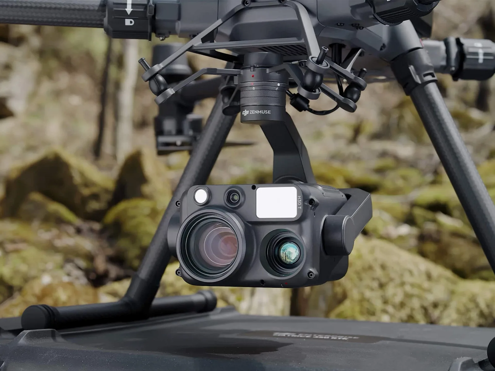 Zenmuse H30T z dronem