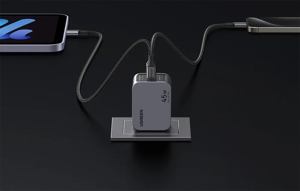 Настінний зарядний пристрій Ugreen Nexode Pro 45 Вт, 2x USB-C (сірий)