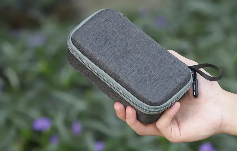 Kompaktowe etui Sunnylife IST-B755