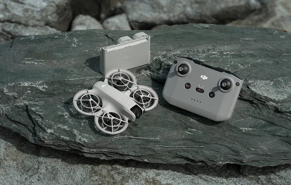 DJI Двосторонній зарядний хаб Neo