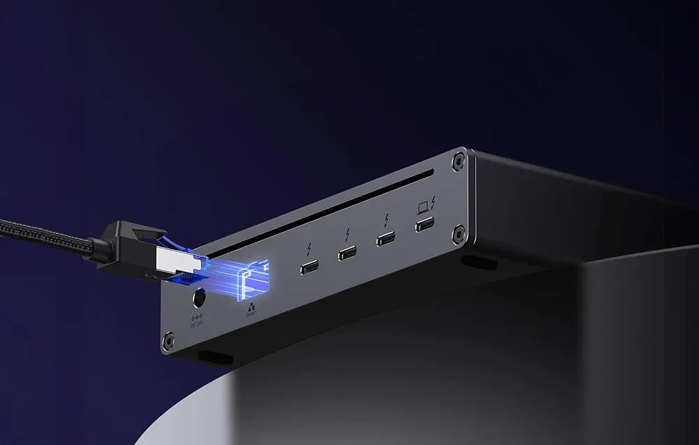 Port Ethernet w stacji dokującej Ugreen Revodok Max 208