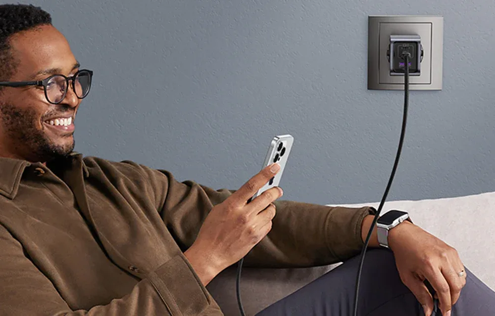 Мережевий зарядний пристрій Ugreen Nexode Pro, USB + 2x USB-C, 65W + кабель USB-C 1.5м (чорний)