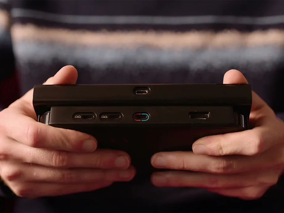 VITURE Pro Mobile Dock - portable battery-powered entertainment