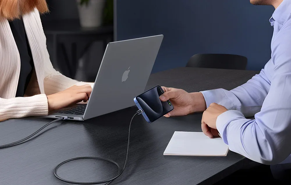 Złącza kabla Ugreen USB-C do USB-C