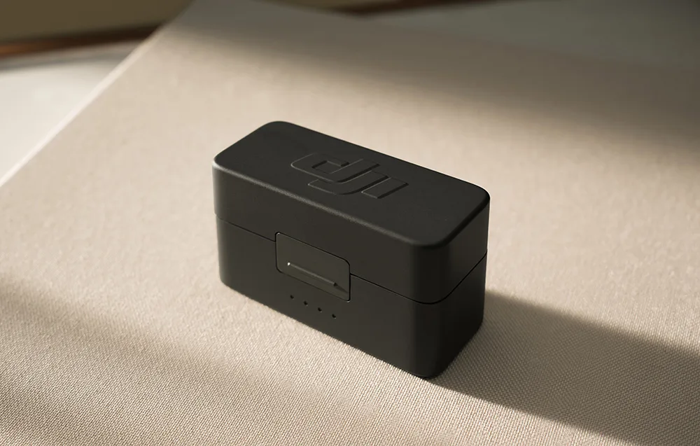 Etui ładujące DJI Mic Mini z akumulatorem Li-ion