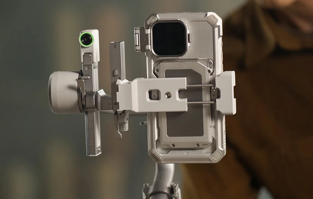 Stabilny montaż uchwytu na telefon DJI RS 4 Mini