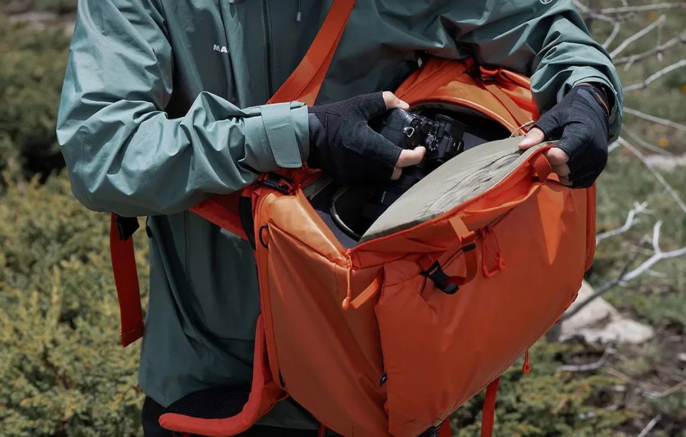 PGYTECH OnePro Flex 40L backpack (orange) + organizer M