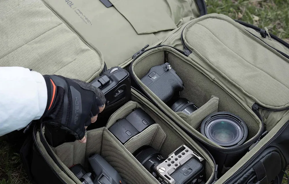 PGYTECH OnePro Flex 40L backpack (black) + L organizer