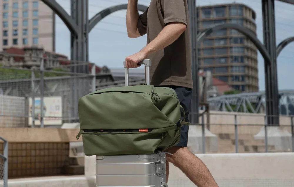 Туристичний рюкзак PGYTECH OneMo 35L (оливковий)