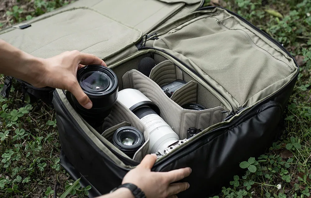 Туристичний рюкзак PGYTECH OneMo 35L (чорний)