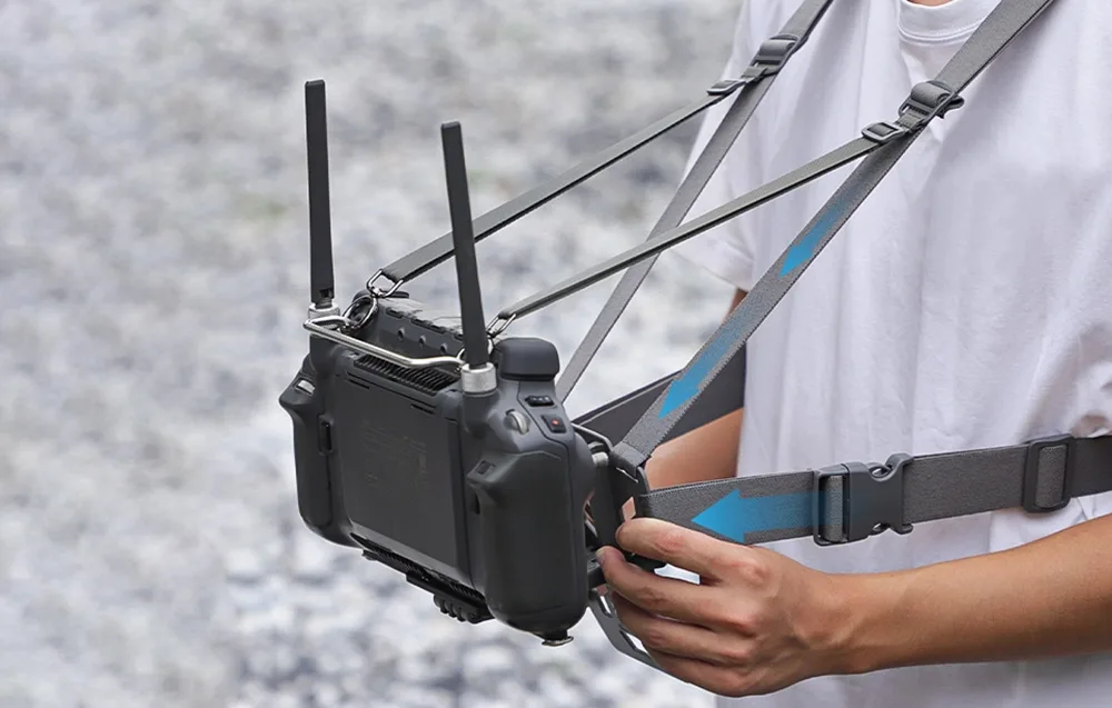 Regulowane mocowanie Sunnylife do DJI RC Plus
