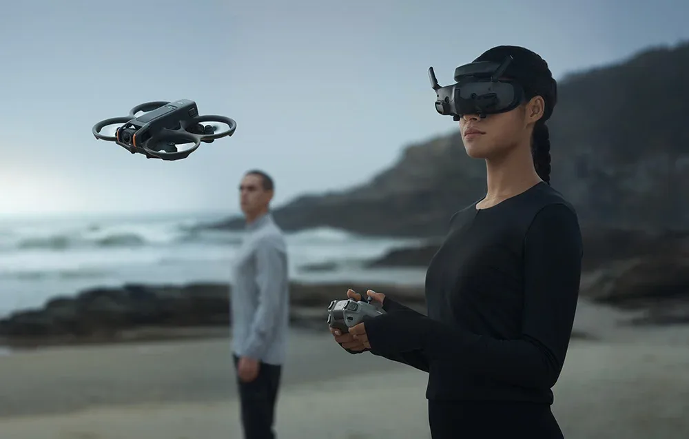 DJI Goggles 3 podczas bezprzewodowego streamowania