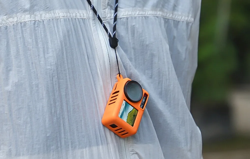 Etui Sunnylife z paskiem na szyję