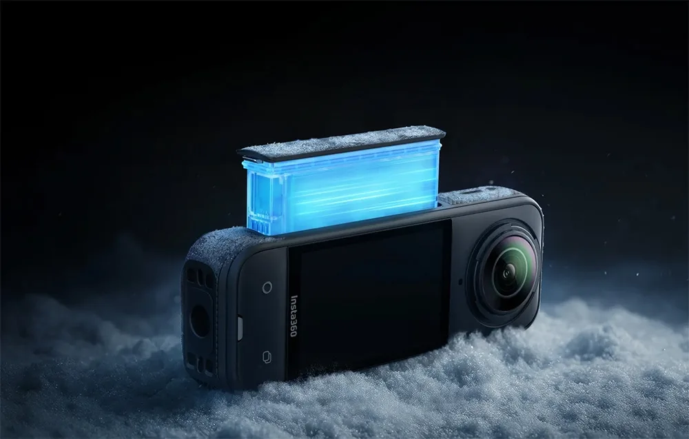 Акумулятор Insta360 X5 для зйомки в холодних умовах