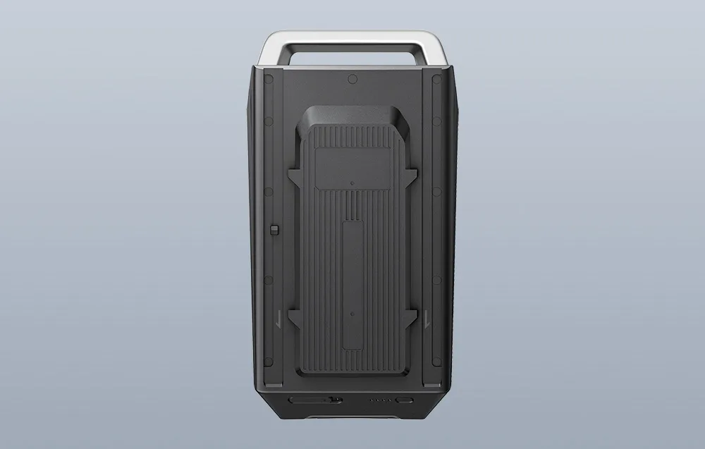 Portable EcoFlow WAVE 3 add-on battery with IP65 protection for outdoor use