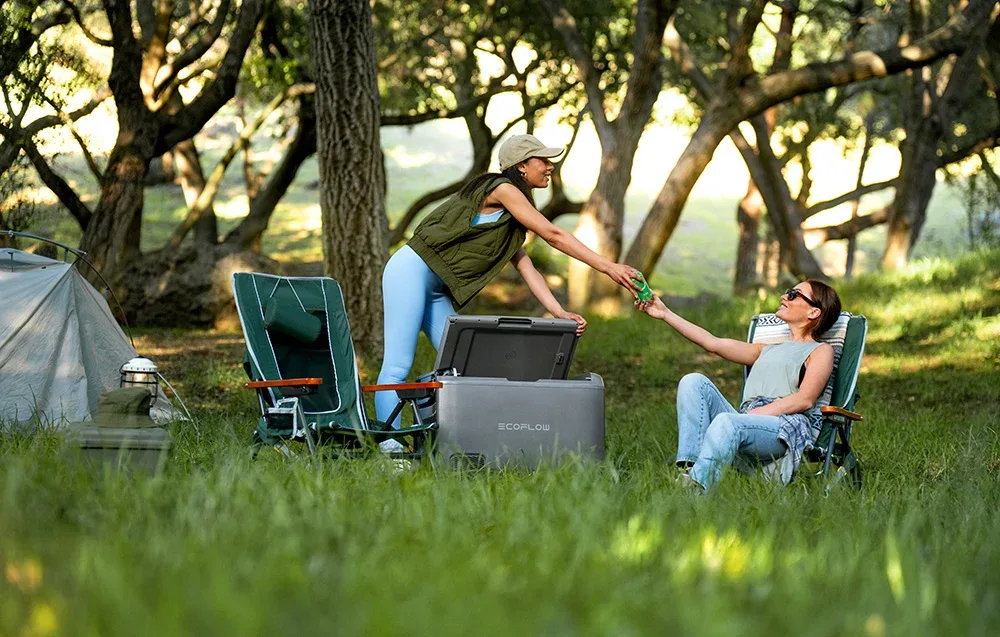 Портативний холодильник EcoFlow Glacier 55L у подорожі