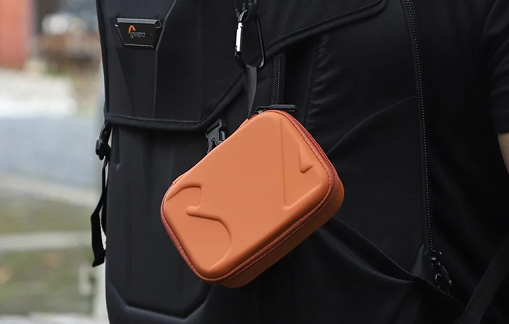 Etui Sunnylife z uchwytem do transportu