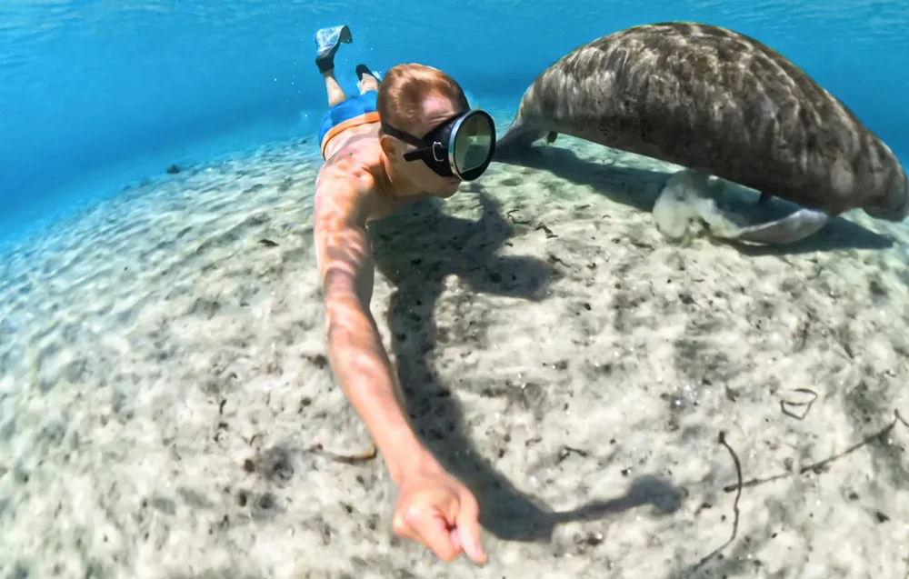 Obudowa Insta360 X5 podczas użytkowania pod wodą