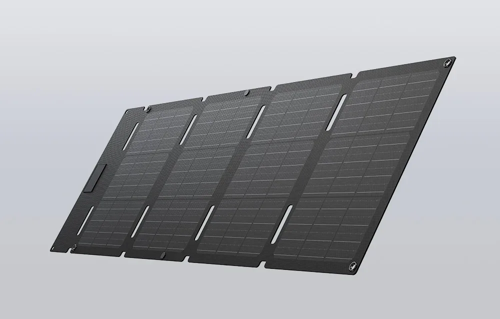 Сонячна панель EcoFlow 45W на світлому фоні