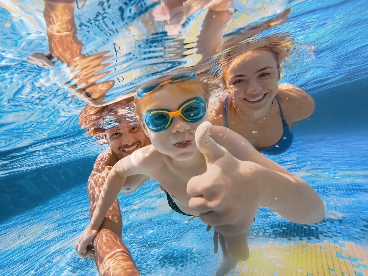 Водозахищена камера Insta360 GO Ultra до 10 метрів