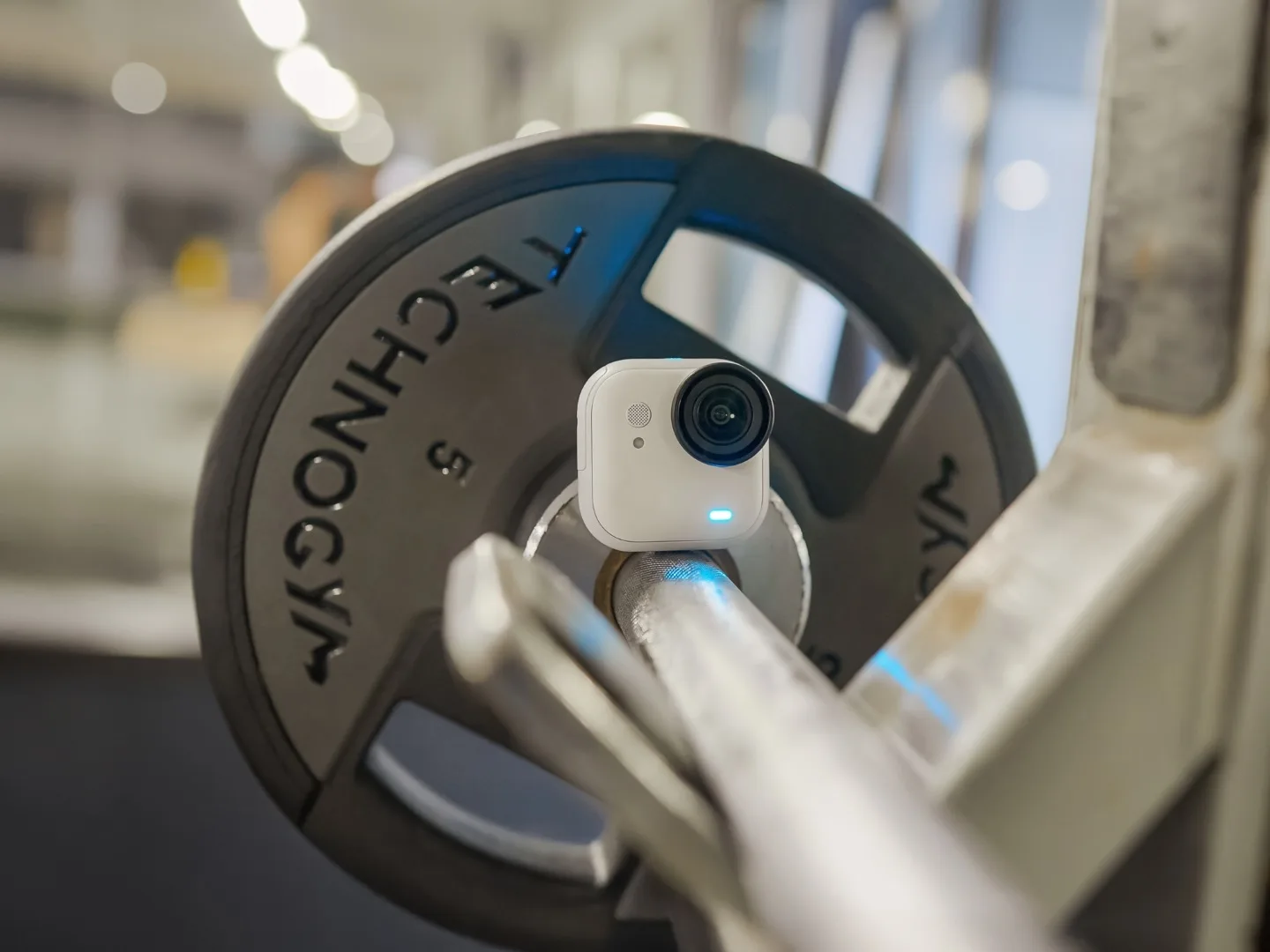 Великий сенсор 1 на 1.28 дюйма в Insta360 GO Ultra