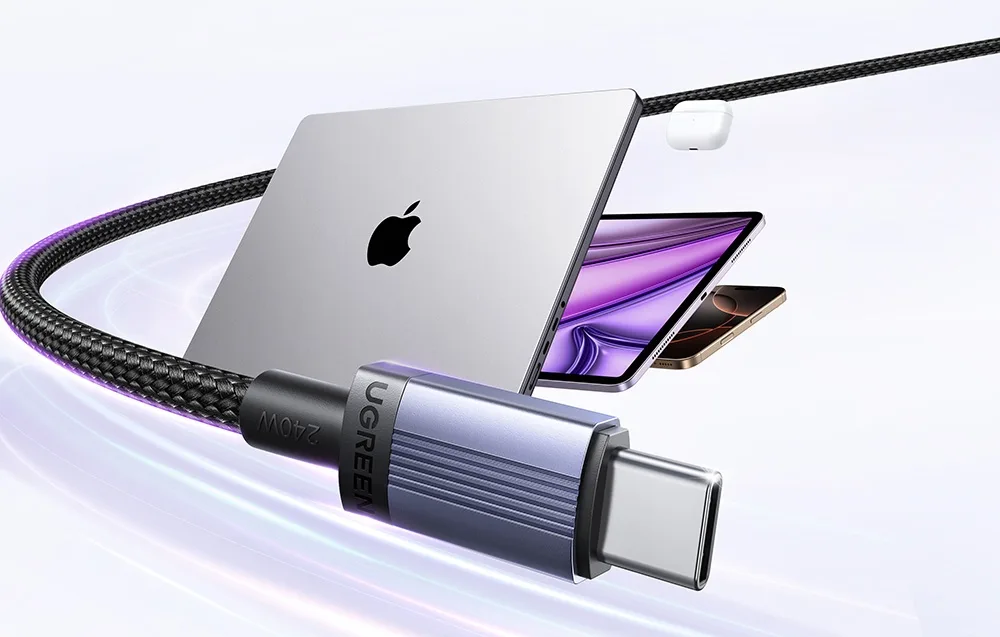 Кабель USB-C, ноутбук, планшет, смартфон і футляр навушників TWS на світлому фоні