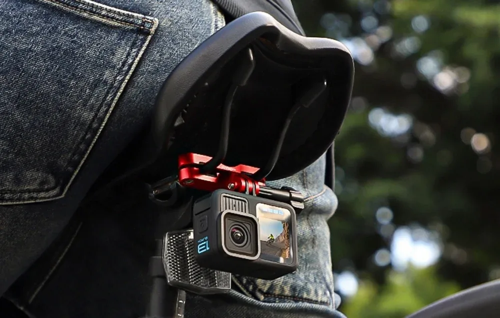 Rear-facing cycling camera view with Sunnylife ZJ942-R bike mount