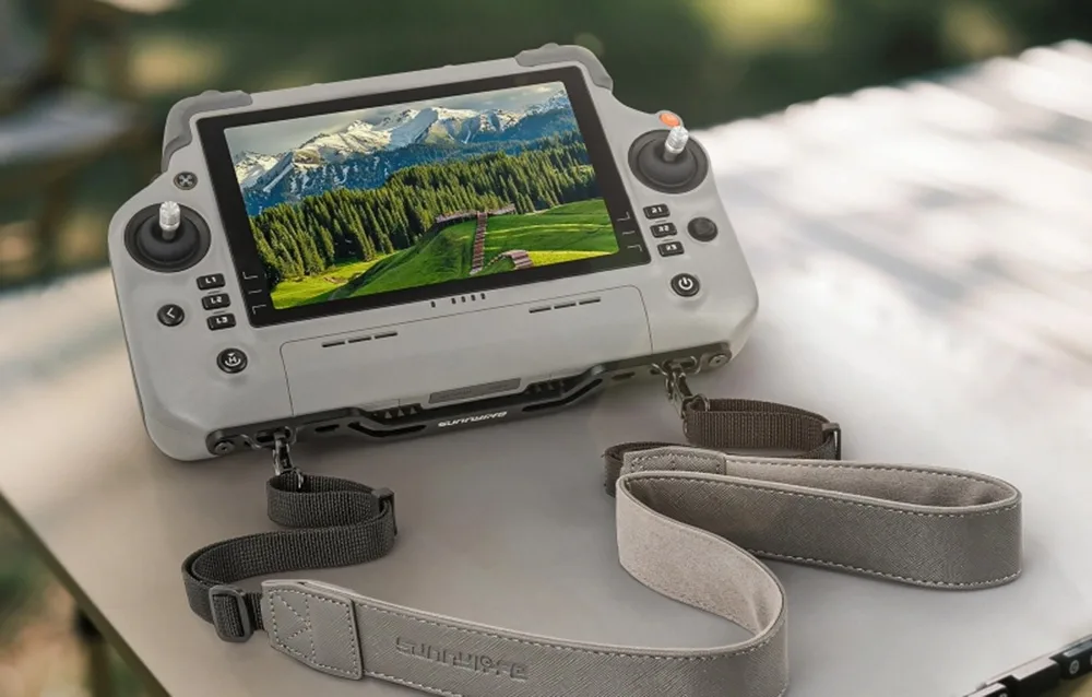 Adjustable Sunnylife GS998 controller strap mount with quick installation