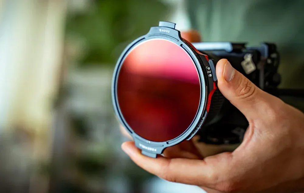 Freewell ND32 filter mounted on a camera lens