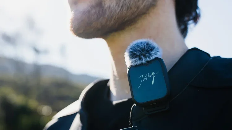 Ekran pilota Insta360 z własną tapetą lub logotypem