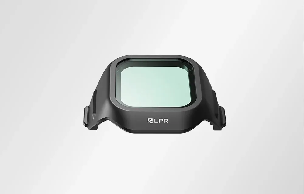 Вигляд зверху на фільтр Freewell LPR для DJI Mini 5 Pro з м’ятним склом на світлому фоні