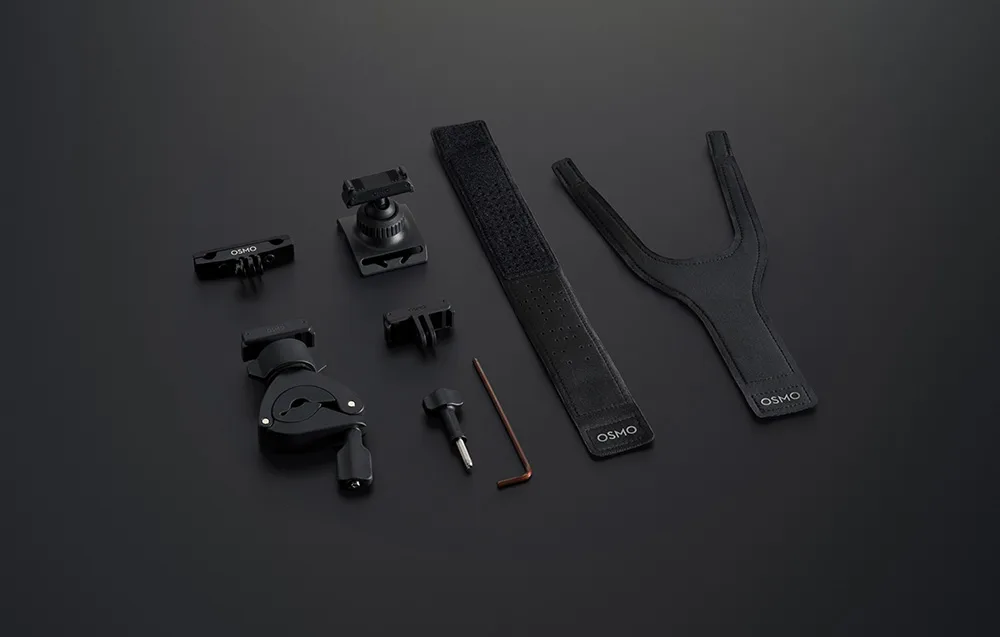 Zestaw akcesoriów rowerowych do kamer sportowych DJI na ciemnym tle