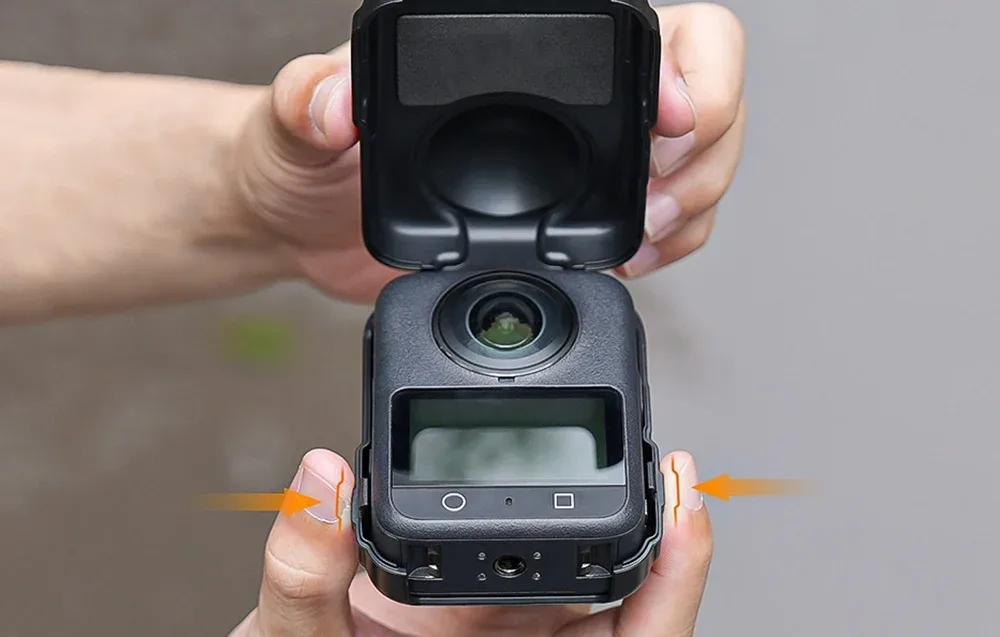 Захисний чохол Sunnylife для DJI Osmo 360 у руці