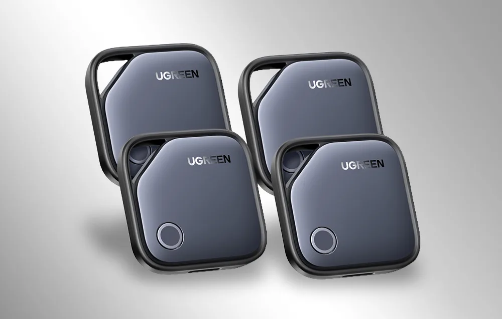 Set of four black UGREEN Smart Finder trackers with a square shape and keyring hole.