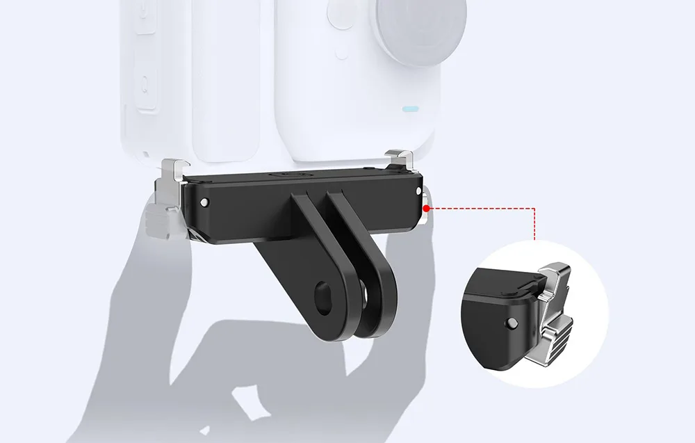 Close-up of the locking mechanism on the Puluz adapter mounted under an Insta360 camera
