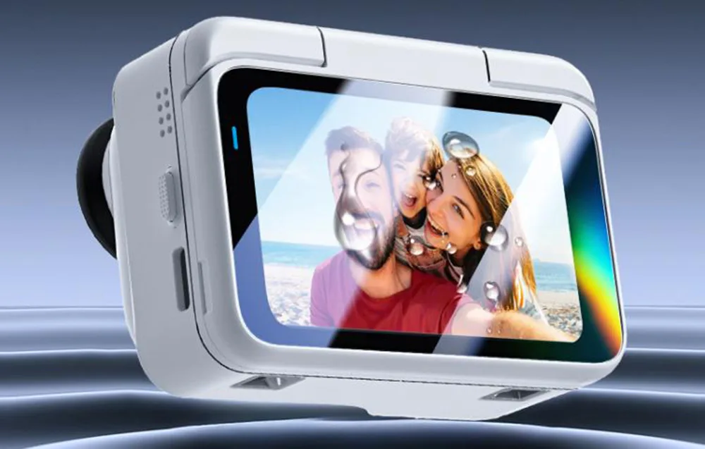Biały headset VR z folią hartowaną pokazujący szczęśliwą rodzinę na plaży