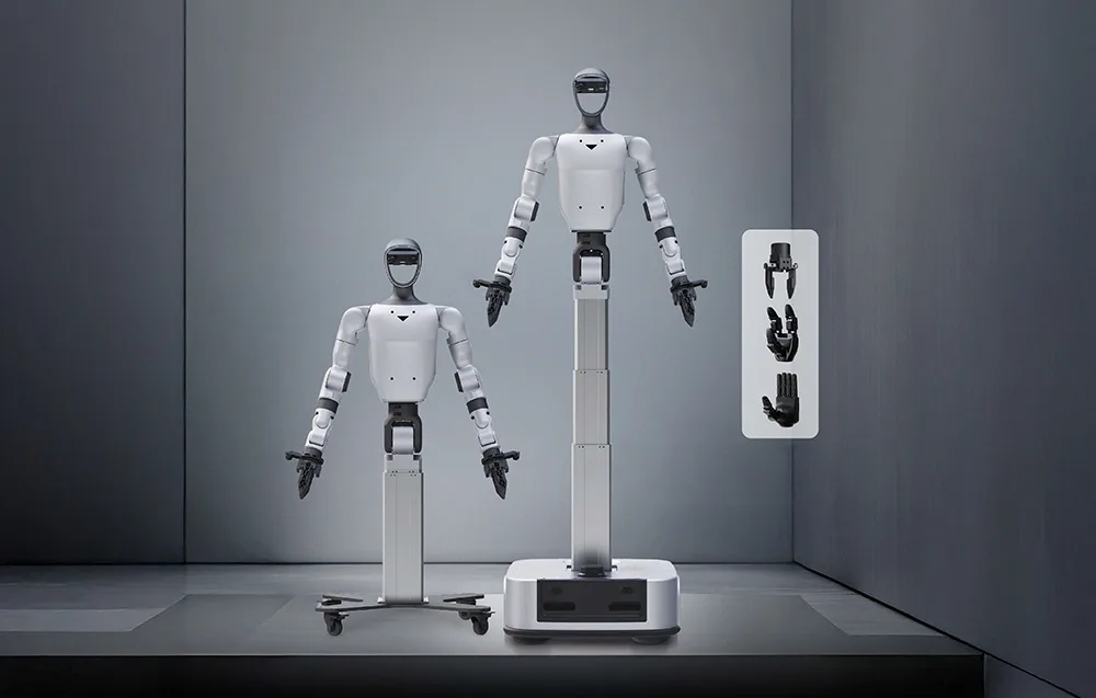 Comparison of two humanoid robot models with different heights and interchangeable hand grippers