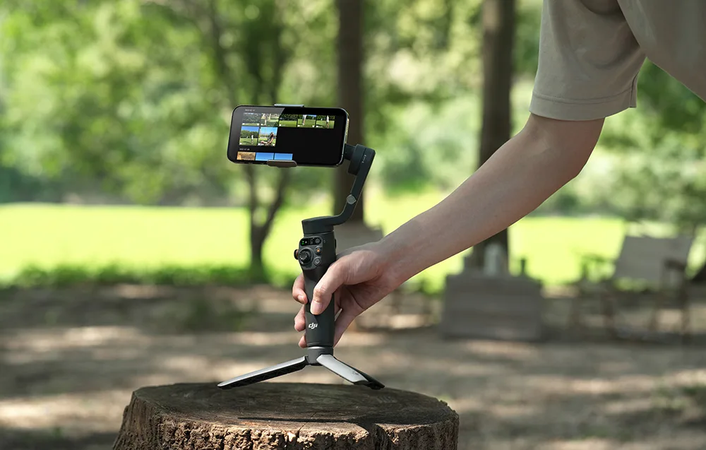DJI Osmo Mobile 6 in Slate Gray finish