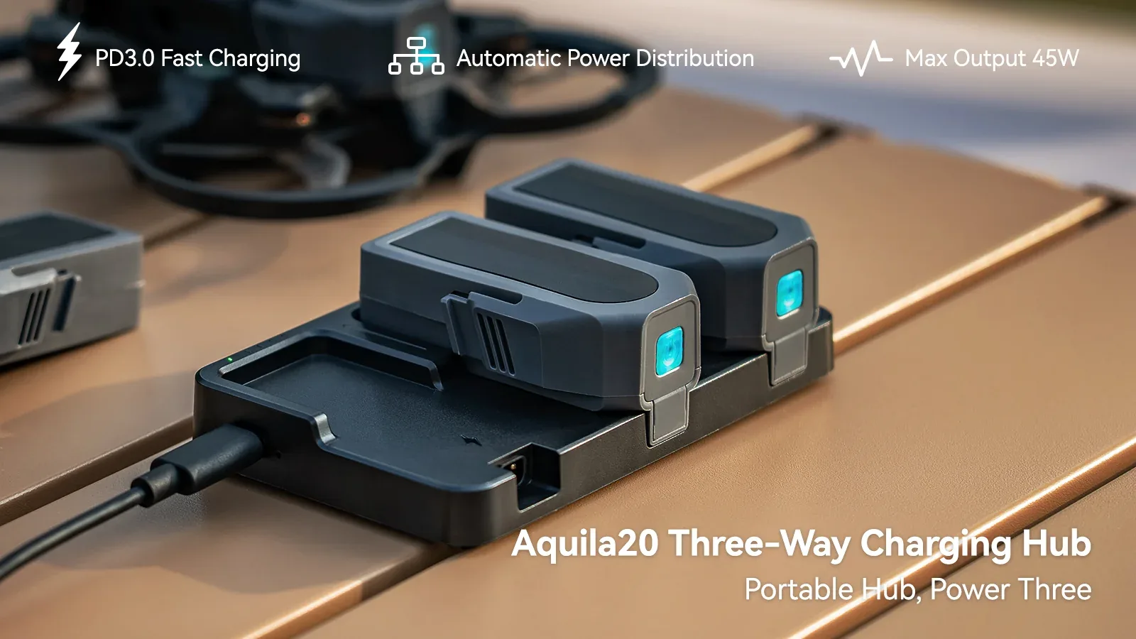 Aquila20 Three-Way Charging Hub - portable hub, power three